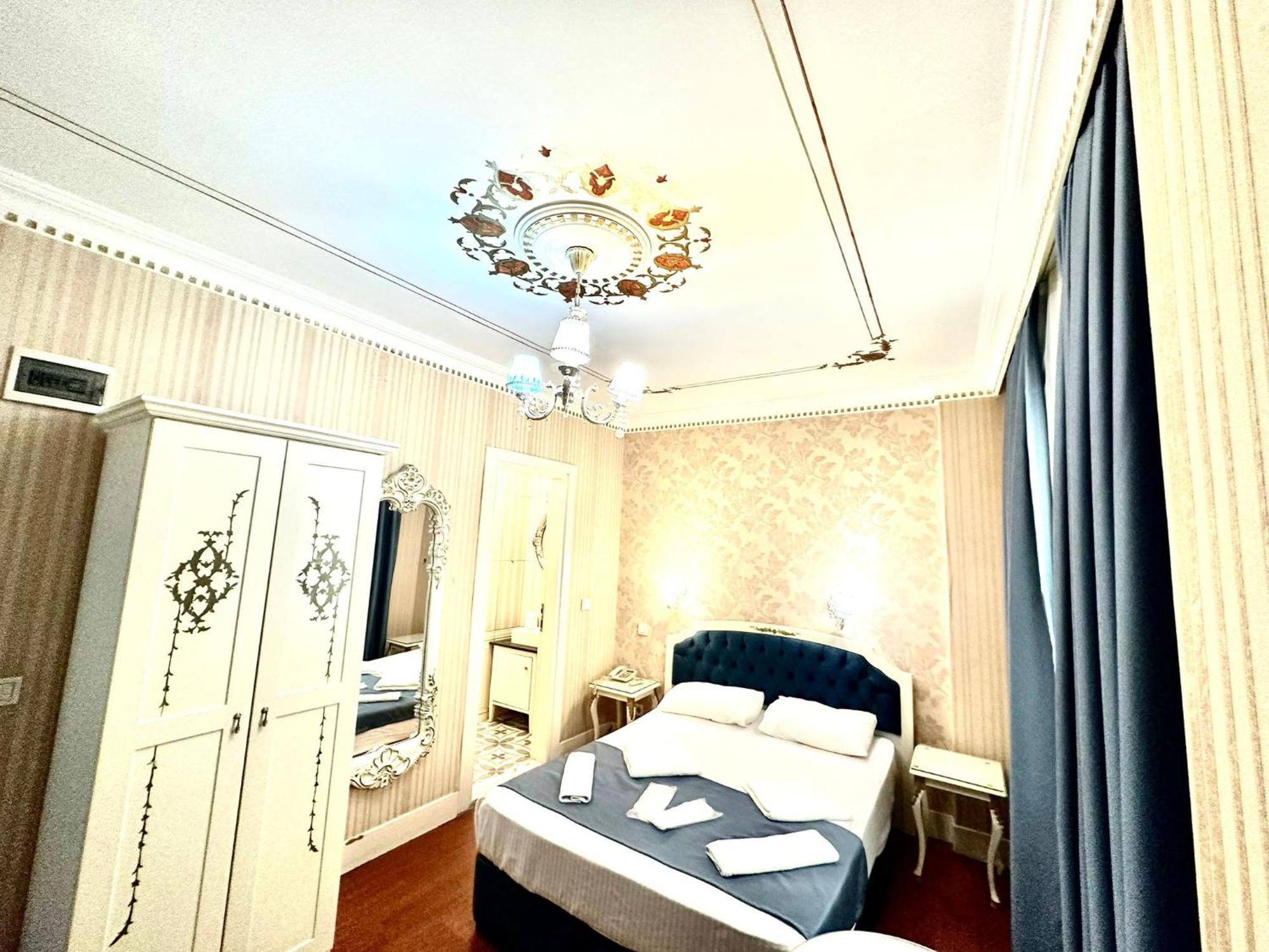 Alyon Hotel Taksim Estambul Exterior foto