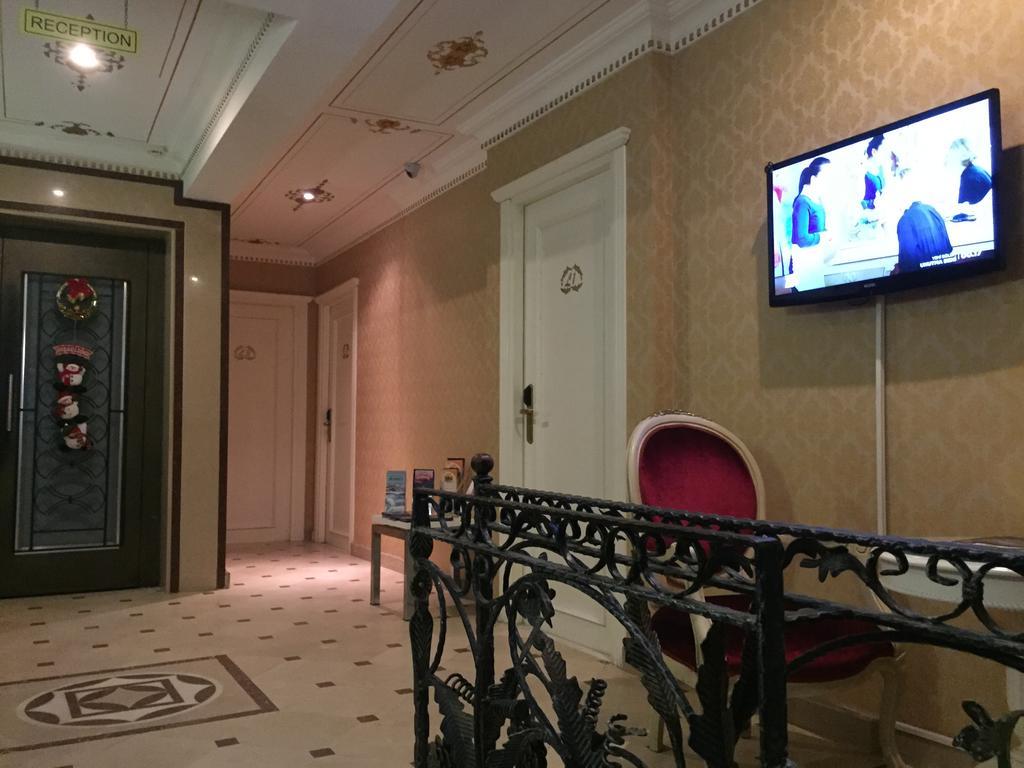 Alyon Hotel Taksim Estambul Exterior foto